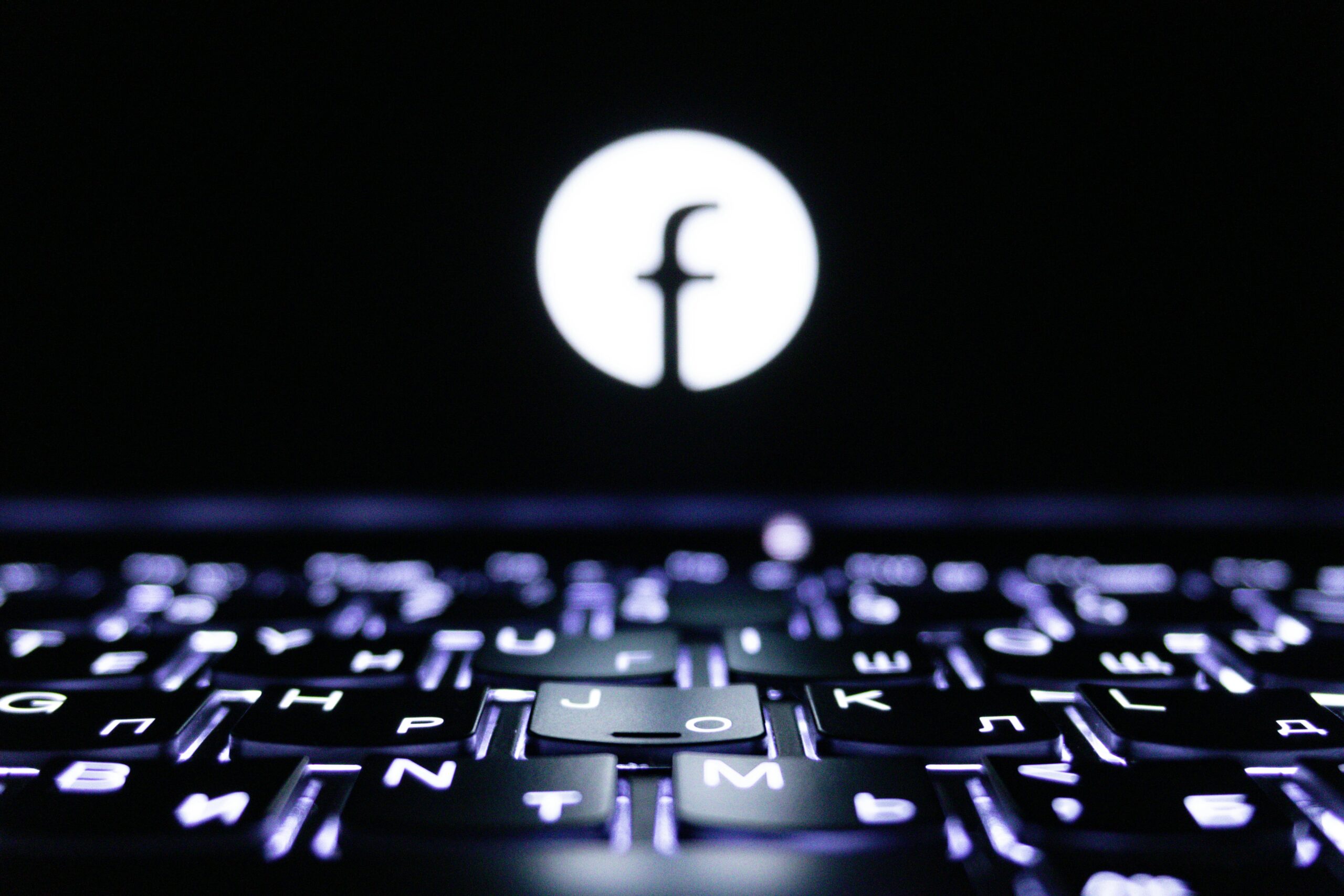 Cómo empezar en Fiverr desde cero y ganar dinero siendo principiante