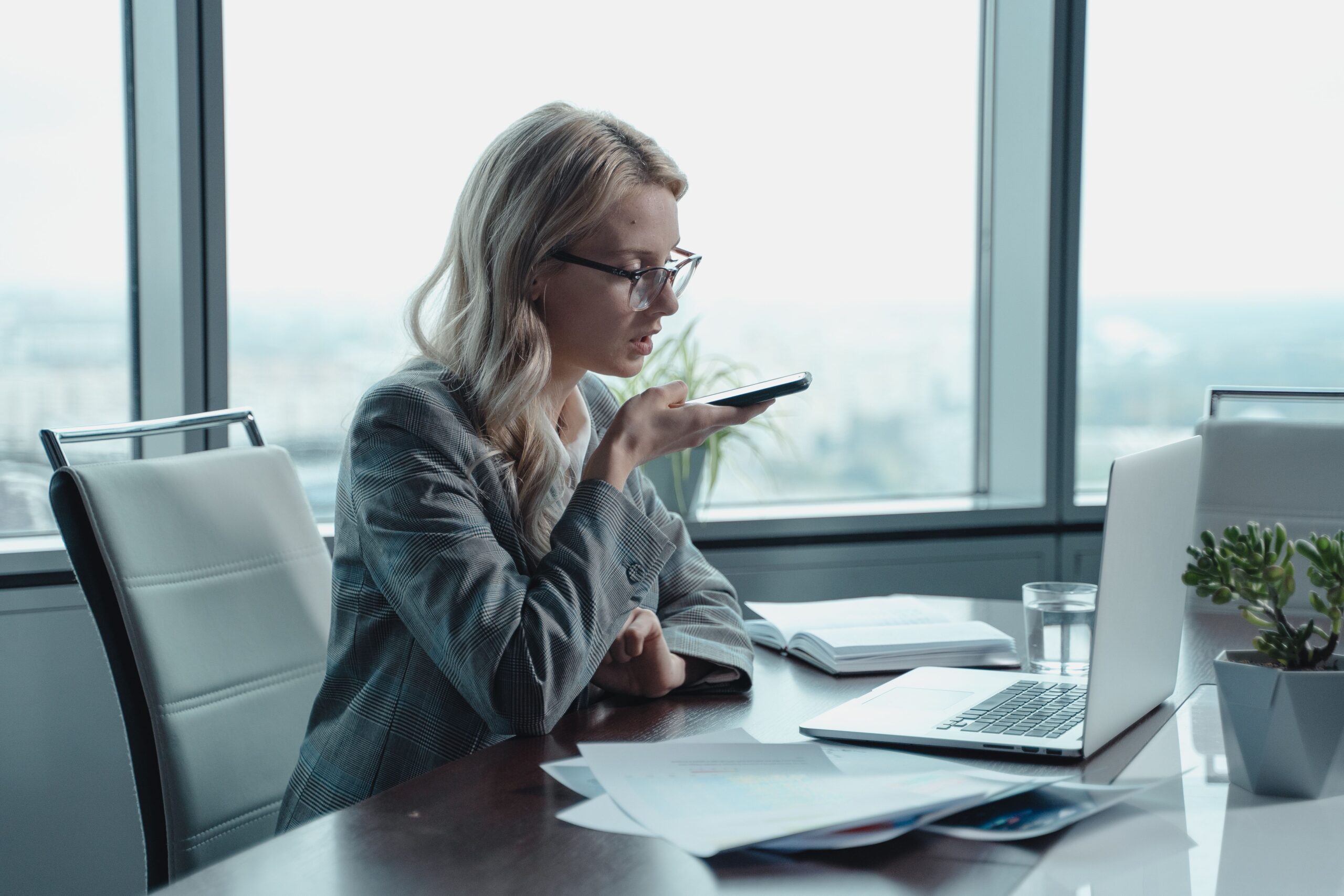 Cómo ganar dinero como traductor freelance desde casa