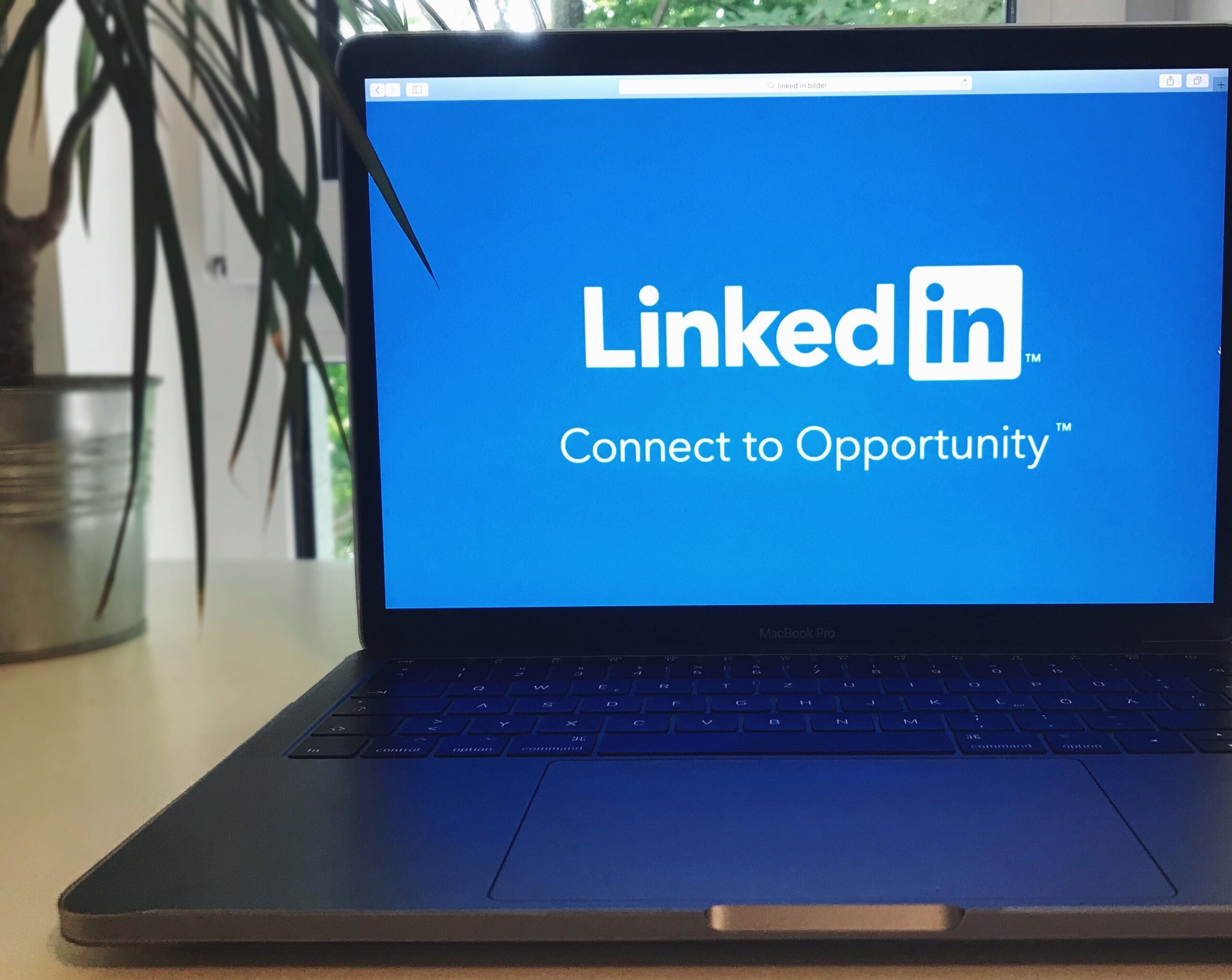 Cómo vender servicios digitales en LinkedIn desde España